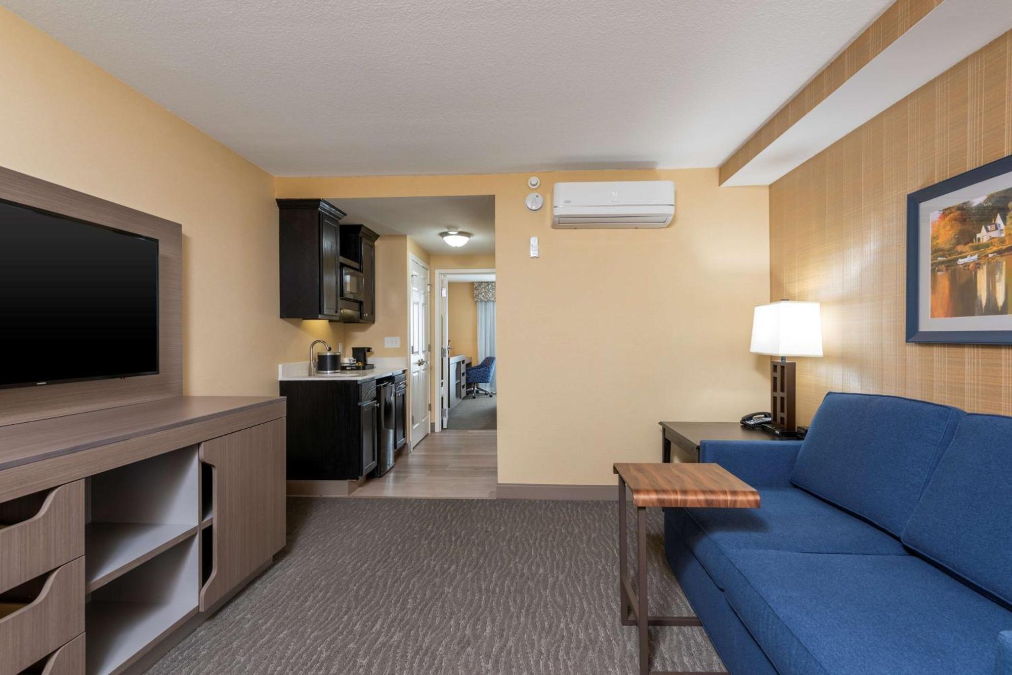 Hampton Inn Holland Exteriör bild
